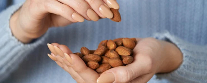 <br>When it comes to weight loss, nuts can get a bad rap – New research shows that you can eat almonds and lose weight too.....<a href='https://www.unisa.edu.au/media-centre/Releases/2023/weight-loss-nuting-to-worry-about-with-almonds/' target='_blank'>More</a>